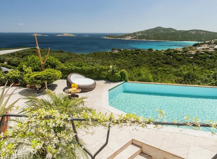 Luxury Villas in Sardinia Essenza